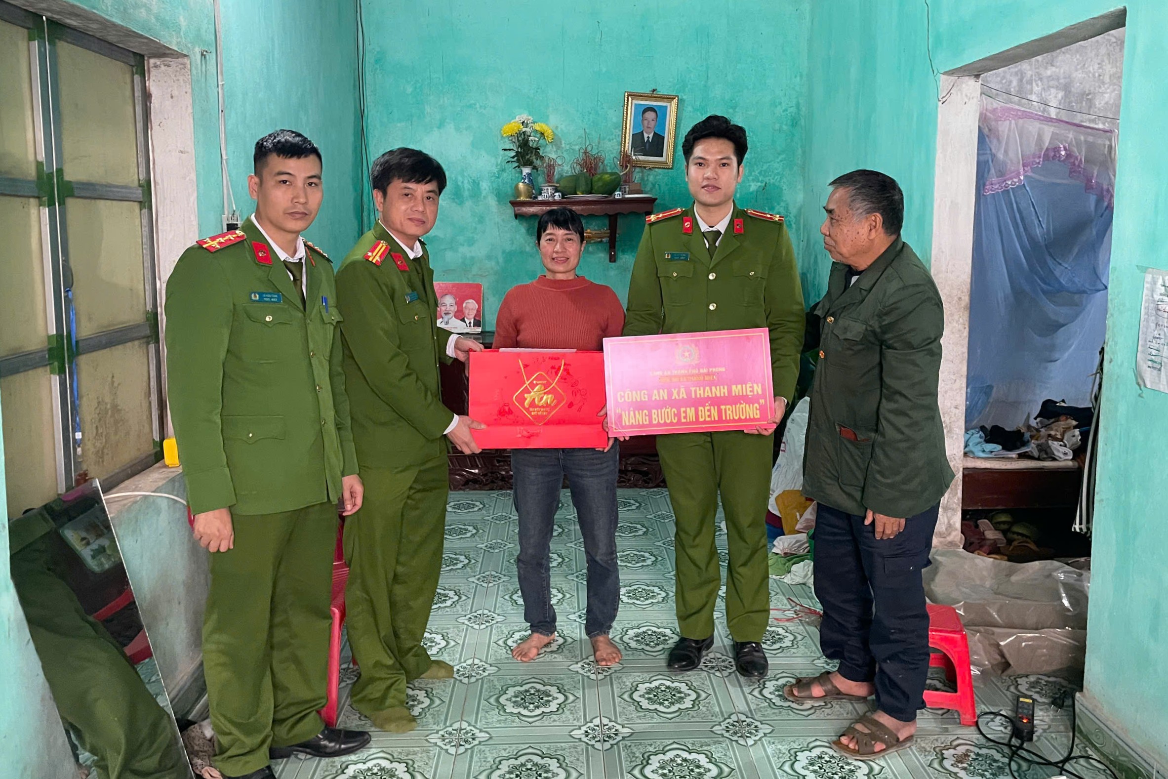 Công an xã Thanh Miện tổ chức các hoạt động xung kích, tình nguyện vì cộng đồng